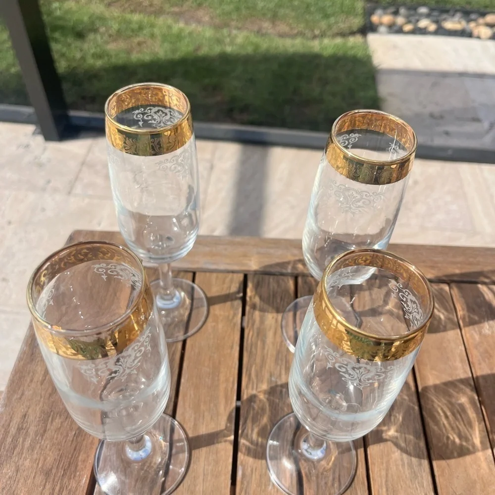 Set Of  4 Gold Rimmed Champagne Flutes- J Preziosi lavorato a mano